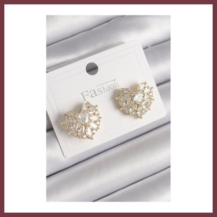 SHNSTORE Pirinç Gold Renk Zirkon Taşlı Kalp Model Kadın Küpe SHN0720