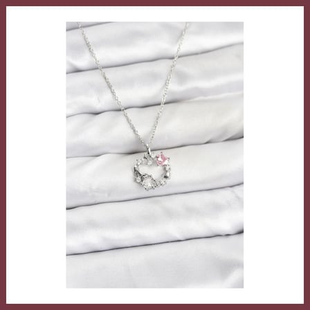 SHNSTORE 316L Çelik Zincir Gümüş Renk Pembe Taş Detaylı Çelenk Model Kadın Kolye SHN0720