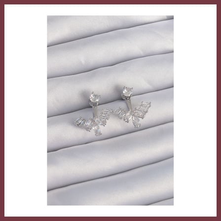 SHNSTORE Pirinç Gümüş Renk Zirkon Taşlı V Model Küpe SHN0720