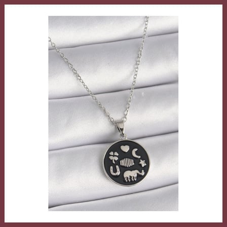 SHNSTORE 316L Çelik Gümüş Renk Siyah Renk Şans Kolyesi SHN0720