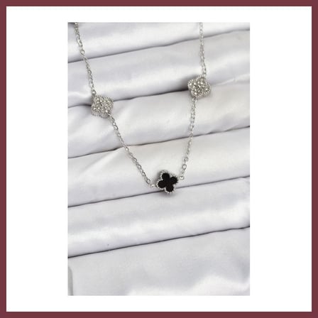 SHNSTORE 316L Çelik Zincir Gümüş Renk Siyah ve Zirkon Taşlı Baby Boy Yonca Kadın Kolye SHN0720