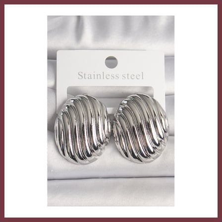 SHNSTORE Pirinç Gümüş Renk İşlemeli Oval Model Kadın Küpe SHN0720