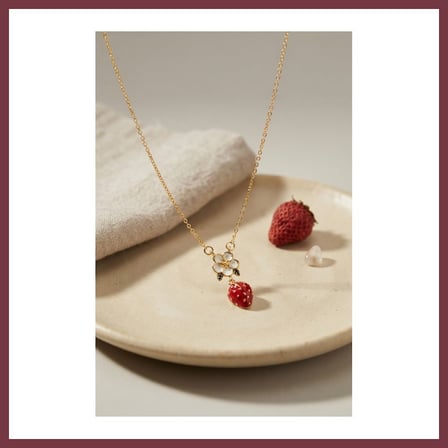 SHNSTORE 316L Çelik Zincir Gold Renk Çilek Model Kadın Kolye SHN0720