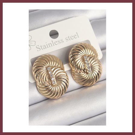 SHNSTORE Pirinç Gold Renk Zirkon Taşlı Sarmal Model Kadın Küpe SHN0720