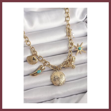 SHNSTORE 316L Çelik Gold Renk Zincir Sallantılı Çoklu Figür Model Kadın Kolye SHN0720