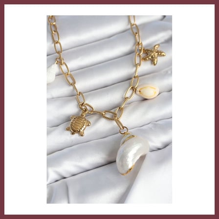 SHNSTORE 316L Çelik Gold Renk Deniz Kabuğu Charmlı Kadın Kolye SHN0720