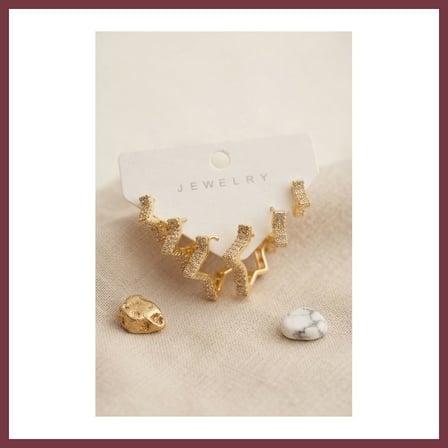 SHNSTORE Gold Renk Zirkon Taşlı Pirinç Kalın Yıldız Model Kadın Küpe Seti SHN0720