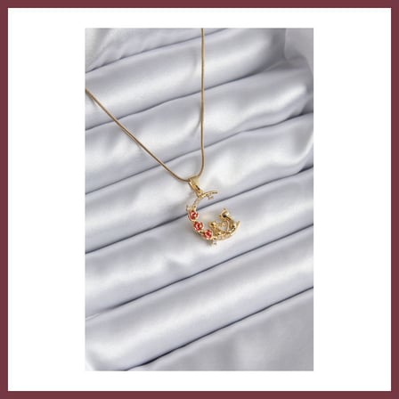 SHNSTORE 316L Çelik Gold Renk Hilal Kedi Model Zirkon Taşlı Detay Kadın Kolye SHN0720