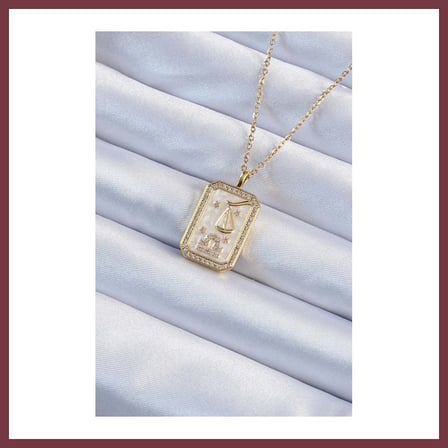 SHNSTORE 316L Çelik Zincir Gold Renk Zirkon Taşlı Çerçeveli Tarot Kolye SHN0720
