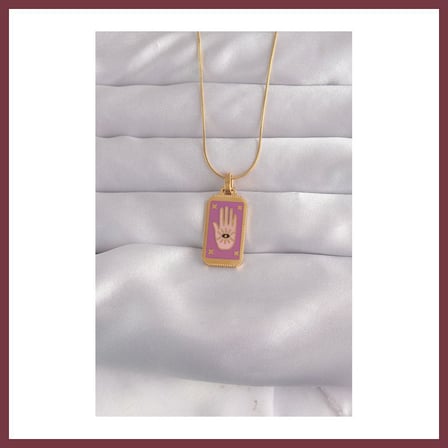SHNSTORE 316L Çelik Gold Renk Mor Mineli El Figür Tarot Kolye SHN0720