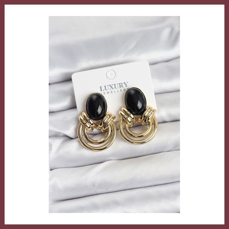SHNSTORE Pirinç Gold Renk Siyah Taşlı Vintage Kadın Küpe SHN0720