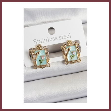 SHNSTORE Pirinç Yeşil Mineli Sanatsal Portre Model Gold Renk Kadın Küpe SHN0720