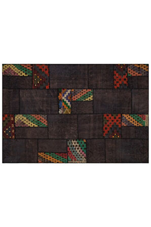 Işçilikteki Detayların Özenle Hazırlandığı Patchwork Halı 160x230 Cm - 6317
