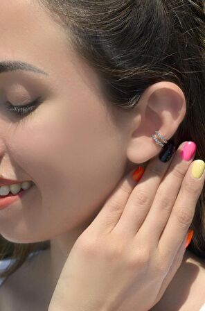 İki Sıralı Taşlı Sıkıştırmalı Kıkırdak Küpe Earcuff Gümüş Renkli
