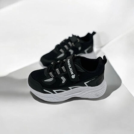 ERKEK ÇOCUK SİYAH ÜST BEYAZ ÇİZGİLİ SPOR 