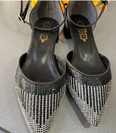 2025 MODEL SİVRİ BURUN DÜZ TABAN EBRULİ RENK GEÇİŞLİ ÇOK RAHAT VE ŞIK ABİYE GÜNLÜK TREND MODEL