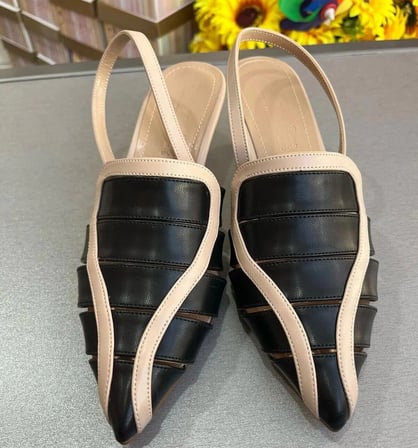ÖZEL TASARIM 2025 MODEL AÇIK TOPUK KADIN AYAKKABI 5 CM MİNİ TOPUK
