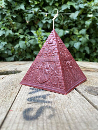 Piramit Mum Kalıbı ( Silikon ) ( 7x7x8 cm ) ( Orta ) 1 Adet