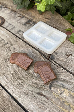 Lotus Bisküvi Yarım Dörtlü Mum Kalıbı (Silikon) (1 Adet)