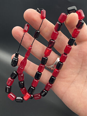Kırmızı-Siyah Geçişli Sıkma Kehribar Kapsül Kesim Tesbih 33'lü 8x11 mm – SK360230.190425