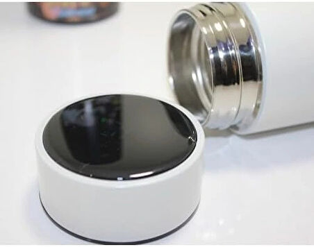 Anime Baskılı Dijital Göstergeli Termos 500 Ml Model 2