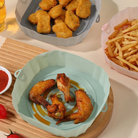 Leyloş Renkli Isıya Dayanıklı Yıkanılabilir Silikon Fırın Ve Airfryer Kare Model Pişirme Matı 20 Cm