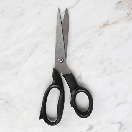 Leyloş Crafts Plastik Saplı Titanyum Makas Siyah Lr