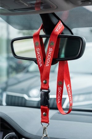 Skoda Araç İçi Dikiz Aynası Askısı Anahtarlıklı Kırmızı - Şık Tasarım Oto Ayna İpi