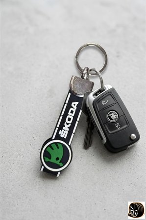 Skoda Uyumlu Silikon Araç Anahtarlık - Dayanıklı & Şık Oto Anahtarlığı