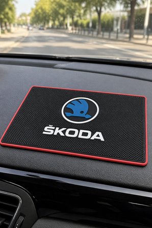 Skoda Araçlar İçin Torpido Üstü Kaydırmaz Ped - Telefon ve Eşya Sabitleyici