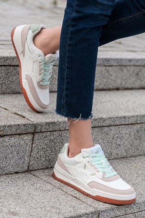 Renk Detaylı Günlük Kadın Sneaker