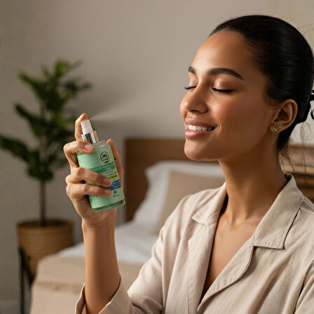 Kuru ve Hassas Ciltler İçin Tonik – Nazik Temizlik, Nem Desteği, Paraben İçermez, Cilt Yatıştırıcı, Gözenek Sıkılaştırıcı ve Günlük Kullanıma Uygun, Hassas Ciltler İçin Güvenli, Cilt Tonunu Dengeleyici ve Ferahlatıcı Bakım Ürünü