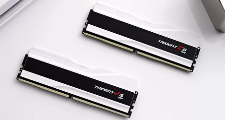  Trident Z5 RGB Beyaz DDR5-6000Mhz CL32 64GB (2x32GB) DUAL (36-36-36-96) 1.35V