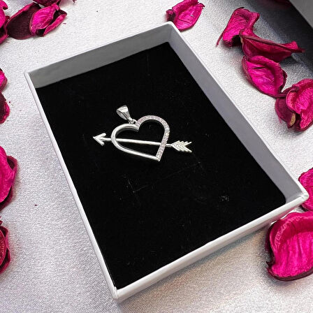 Ok ve Kalp Figürlü Kadın Kolye Ucu 925 Ayar Gümüş Zirkon Taşlı