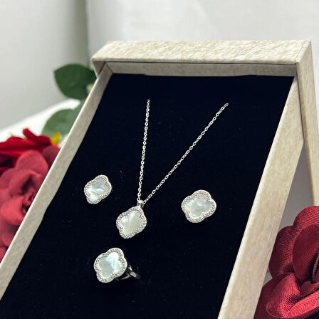 Van Cleef Yonca Beyaz Taşlı Kadın 3'lü Seti 925 Ayar Gümüş Radyumlu 12 mm