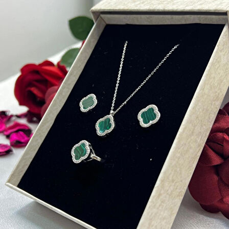 Van Cleef Yonca Yeşil Taşlı Kadın 3'lü Seti 925 Ayar Gümüş Radyumlu 12 mm