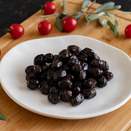 Kuru Sele İri Taneli Siyah Zeytin 900 Gr  