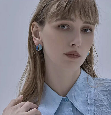 Çift Renkli Döngü Minimal Küpeler