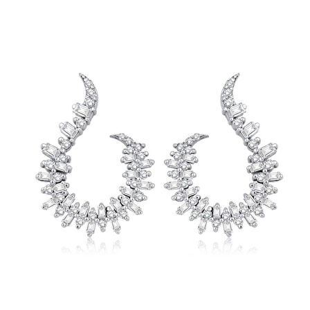 0.76 Karat Pırlanta Baget Küpe