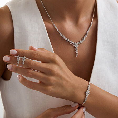 Cam Güzeli Beyaz Altın Takı Seti