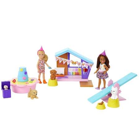 Barbie Chelsea Köpekçiğin Doğum Günü Oyun Seti, 2 küçük bebek, köpek kulübesi, yavru köpekler ve 15'ten fazla parti aksesuarı ile, HJY88