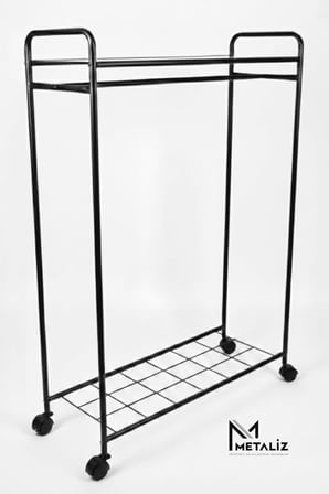 Metaliz Concept Tekerli Modern Metal Elbise Askılığı - Katlı Raflı Portatif Giysi Standı, Siyah Renk