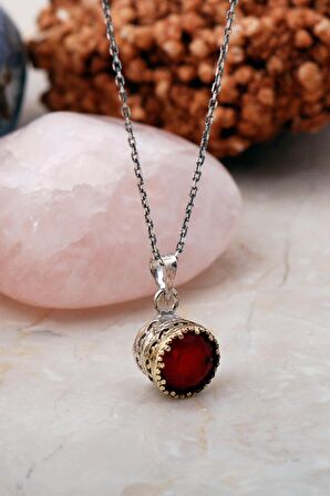 Kök Yakut Taşlı Elişi Gümüş Kolye 6813