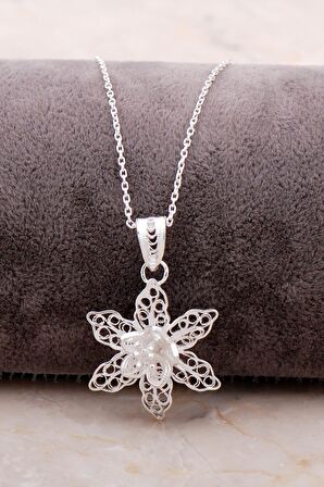 Telkari İşlemeli Gümüş Çiçekli Kolye 6876