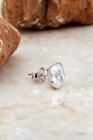 Baget Kesim Tektaş Rodyumlu Gümüş Küpe 6950