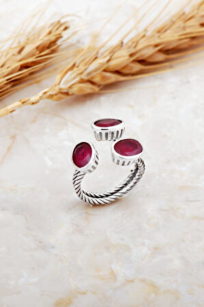 Kök Yakut Taşlı El Sarması Üç Başlı Gümüş Yüzük 5944