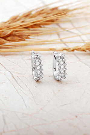 Taşlı Rodyumlu Gümüş J Küpe 7309