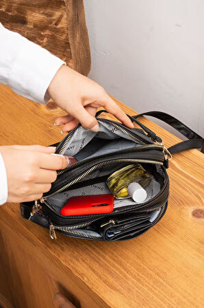 Kadın Ayarlanabilir Çapraz Askılı 4 Bölmeli Siyah Mat Omuz ve Çapraz Çanta S-1267