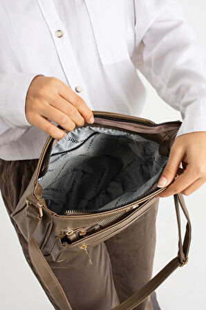 Kadın,Ayarlanabilir Çapraz Askılı, Dört Cepli Vizon Omuz Çantası