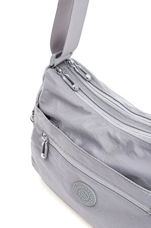 Kadın Çok Gözlü Suya Dayanıklı Paraşüt Kumaş Açık Gri Renkli Çapraz Askılı Omuz Çantası